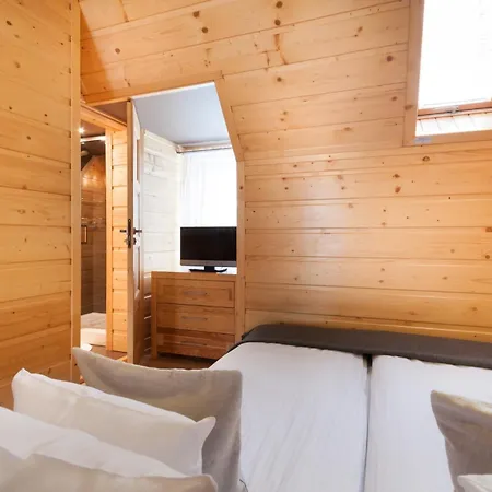 Goscinne Benita Homestay szállás *